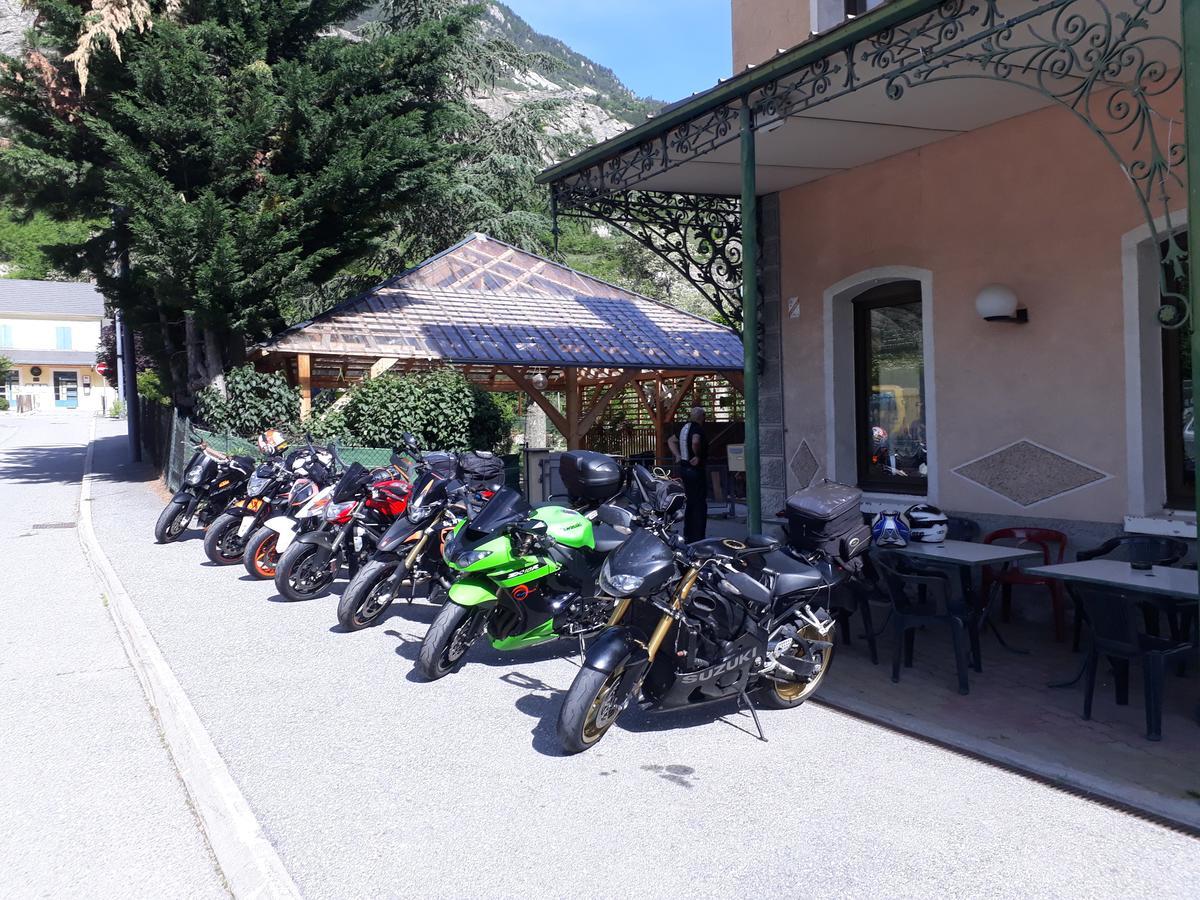 Hotel La Gare LʼArgentière-la-Bessée 外观 照片